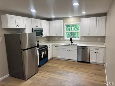 235 Cedar Cir, Jackson, MO 63755 photo 4