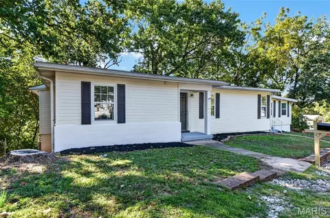 6204 Maxwell Ln, High Ridge, MO 63049