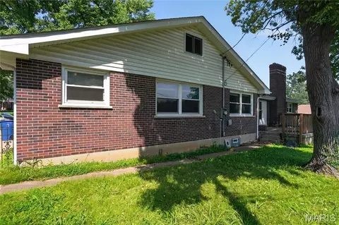 Exterior - 550 Monceau Dr, Ferguson, MO 63135 photo 3 of 3