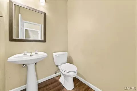 Bath - 542 Eagles Nest Ct, Wildwood, MO 63011 photo 1 of 4