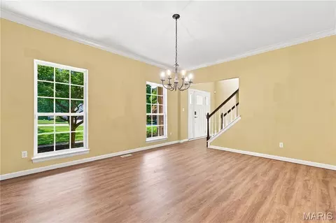 Living - 542 Eagles Nest Ct, Wildwood, MO 63011 photo 1 of 10