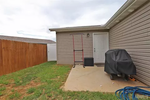 Exterior - 1004 Allenview Dr, Jackson, MO 63755 photo 10 of 14