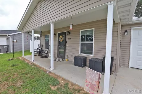 Exterior - 1004 Allenview Dr, Jackson, MO 63755 photo 1 of 14