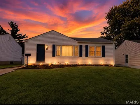 65 La Sierra Dr, Florissant, MO 63031
