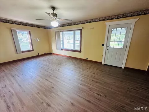105 Highway 62 S, Bertrand, MO 63823