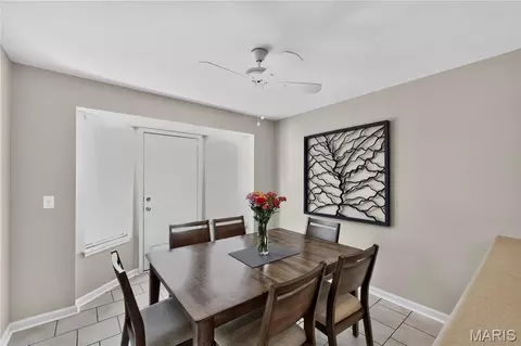 Dining - 37 Sommer Circle Dr, O'fallon, MO 63368 photo 2 of 2