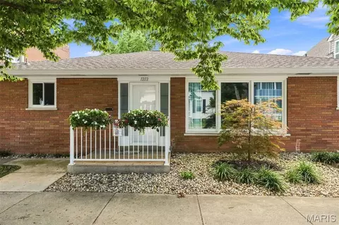 1212 Main St, Highland, IL 62249