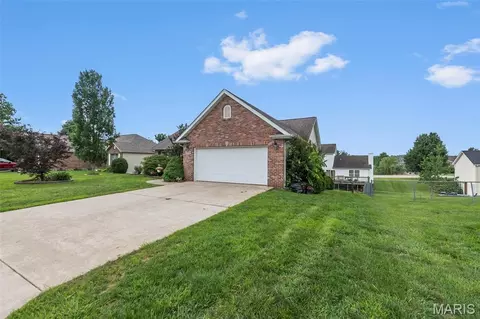 Exterior - 2513 Ridgeway Dr, Jackson, MO 63755 photo 2 of 8