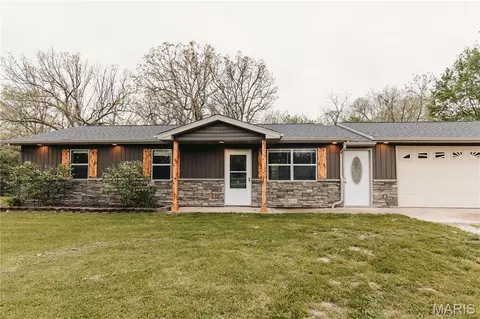 Exterior - 14580 Conway Rd, Dixon, MO 65459 photo 4 of 9