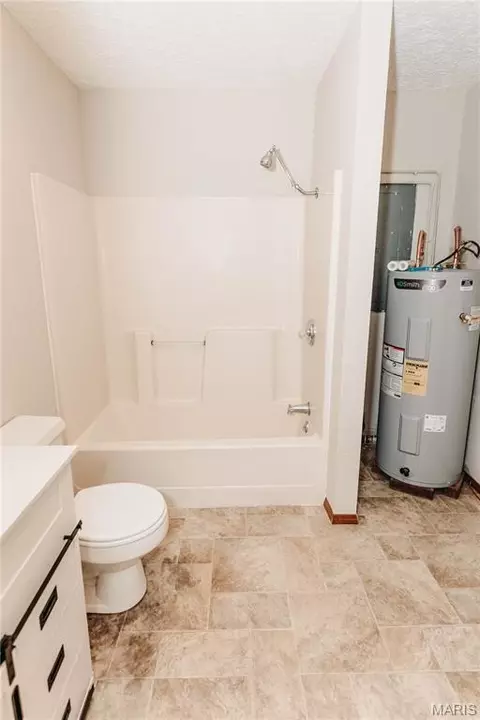 Bath - 14580 Conway Rd, Dixon, MO 65459 photo 3 of 3
