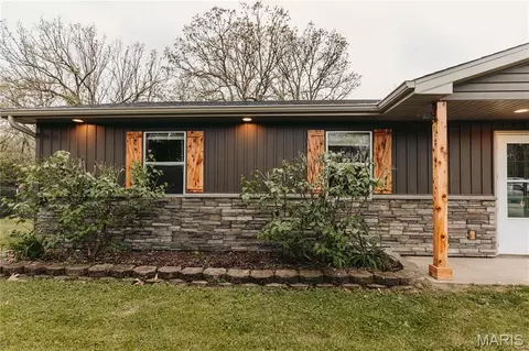 Exterior - 14580 Conway Rd, Dixon, MO 65459 photo 3 of 9