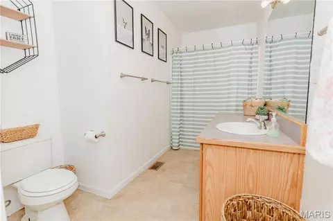 Bath - 150 Cedar Circle Dr, Vienna, MO 65582 photo 5 of 9