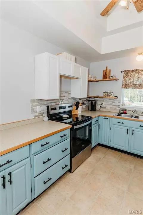 Kitchen - 150 Cedar Circle Dr, Vienna, MO 65582 photo 6 of 9