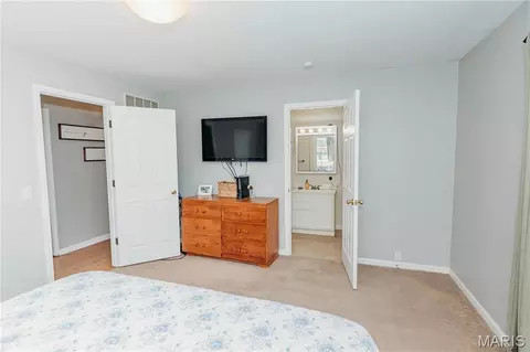 Bedroom - 150 Cedar Circle Dr, Vienna, MO 65582 photo 3 of 6