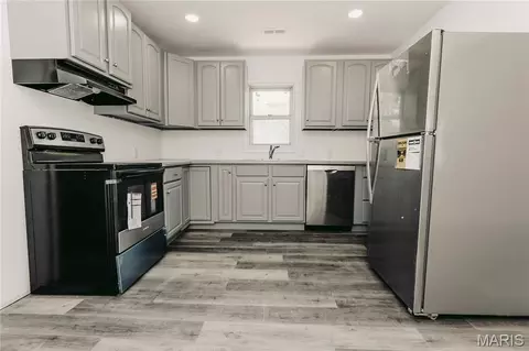 Other - 308 W 5th St, Dixon, MO 65459 photo 5 of 9