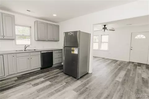 Other - 308 W 5th St, Dixon, MO 65459 photo 2 of 9