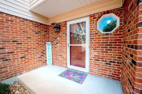 Exterior - 1429 Tahoe Valley Ct, Ballwin, MO 63021 photo 3 of 9