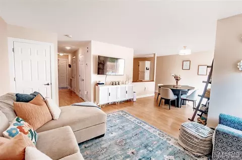 Living - 1429 Tahoe Valley Ct, Ballwin, MO 63021 photo 1 of 2