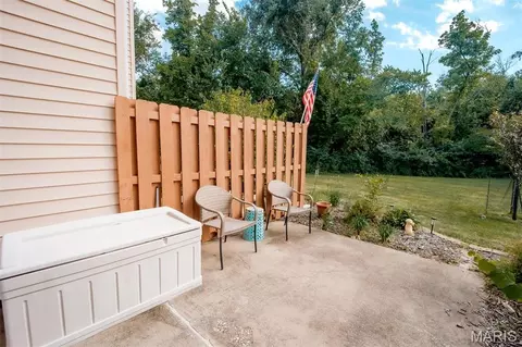 Exterior - 1429 Tahoe Valley Ct, Ballwin, MO 63021 photo 4 of 9