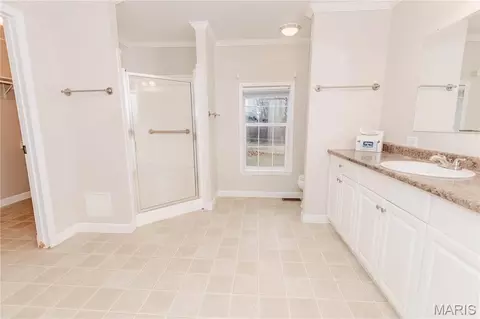 Bath - 215 E 5th St, Dixon, MO 65459 photo 1 of 9