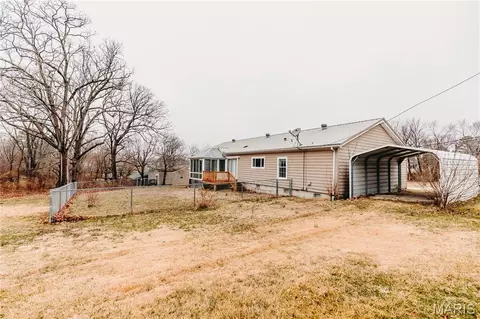 Exterior - 215 E 5th St, Dixon, MO 65459 photo 8 of 8