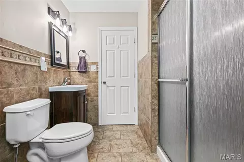 Bath - 735 Montbrook Dr, O'fallon, MO 63366 photo 6 of 6