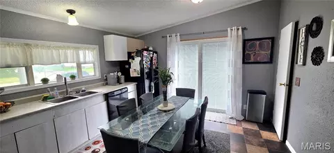 501 E Broadway St, Steeleville, IL 62288 photo 23