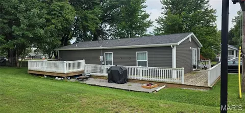 501 E Broadway St, Steeleville, IL 62288 photo 6