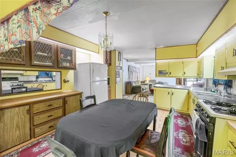 Kitchen - 621 Pine View Dr, Fenton, MO 63026 photo 1 of 2