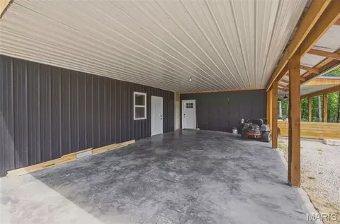 Exterior - 10050 Easton Rd, Mineral Point, MO 63660 photo 4 of 6