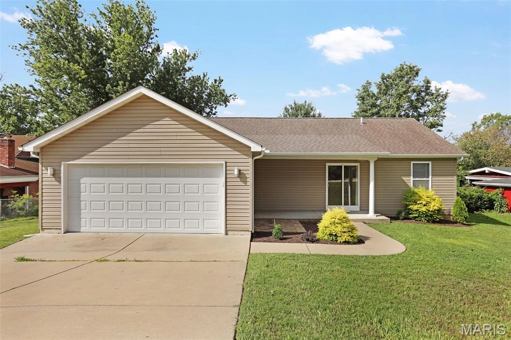 Exterior - 1423 E 5th St, Washington, MO 63090 photo 2 of 4