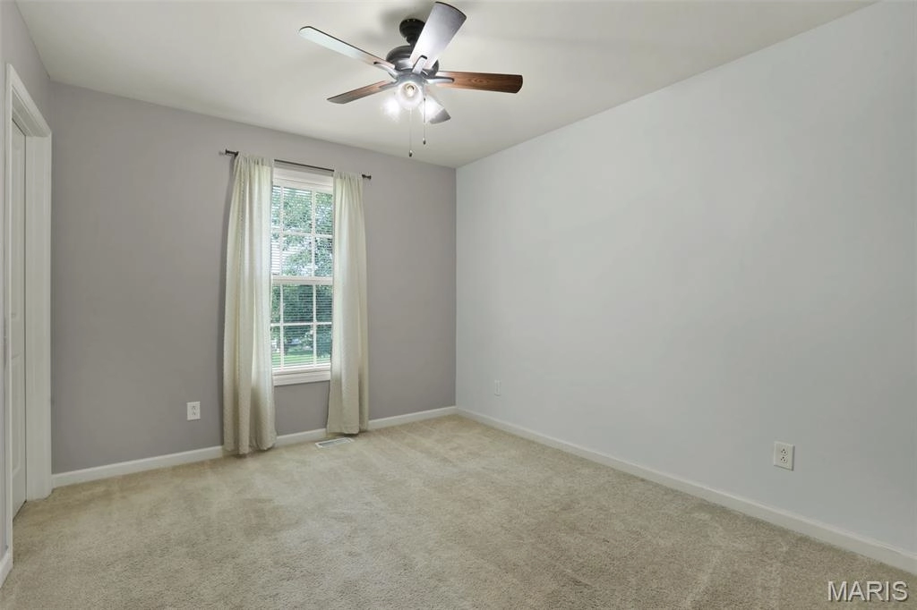 Bedroom - 1423 E 5th St, Washington, MO 63090 photo 2 of 3