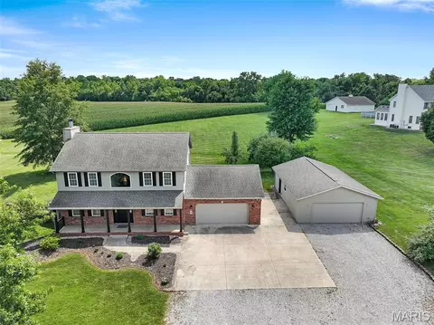 Exterior - 26 Hickory Pt, Moro, IL 62067 photo 2 of 9