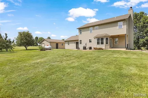 Exterior - 26 Hickory Pt, Moro, IL 62067 photo 8 of 9
