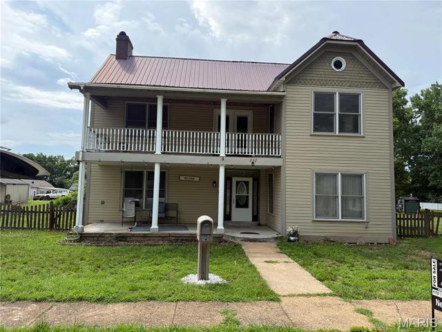 111 N Ravencrest Dr, Desloge, MO 63601