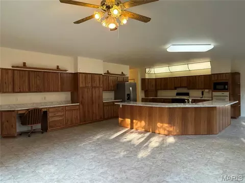 Kitchen - 58079 Dow Trl, Hannibal, MO 63401 photo 1 of 2