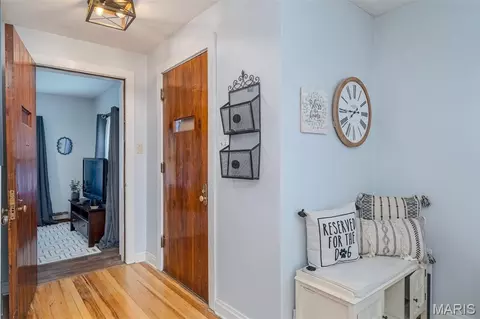Entry Way - 411 Macarthur Ave, Union, MO 63084 photo 1 of 4