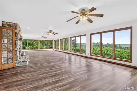 Living - 14560 Dry Fork Rd, Festus, MO 63028 photo 5 of 10