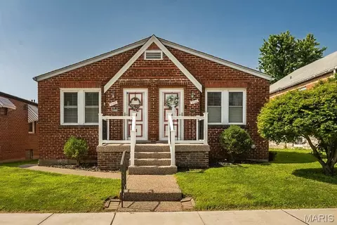 6742 Dolan Pl, Saint Louis, MO 63139