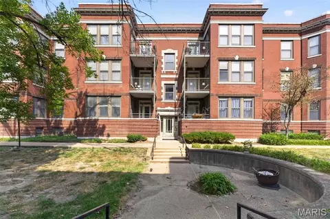 615 Clara Ave #1C, Saint Louis, MO 63112