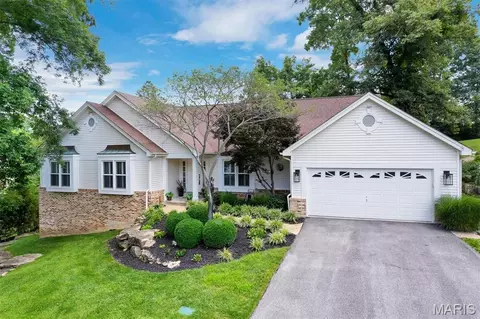 1506 Timber Point Ct, Chesterfield, MO 63017