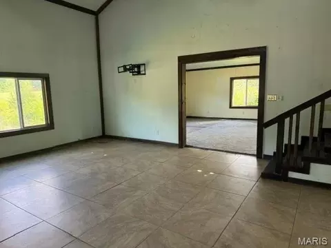 Living - 150 W Birds Nest Rd, Cuba, MO 65453 photo 3 of 5