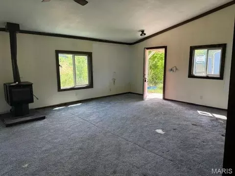 Living - 150 W Birds Nest Rd, Cuba, MO 65453 photo 2 of 5