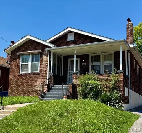 6425 Perry Ave, Pine Lawn, MO 63121