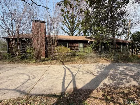 937 Twining Pl, Saint Louis, MO 63119
