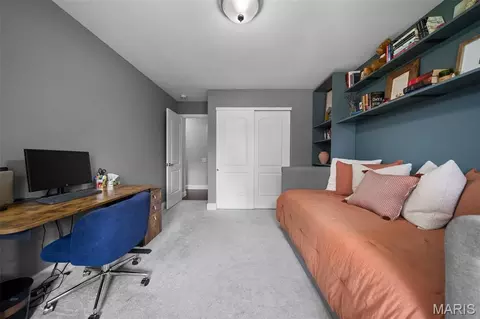 Bedroom - 819 Big Bend Woods Dr, Ballwin, MO 63021 photo 5 of 7