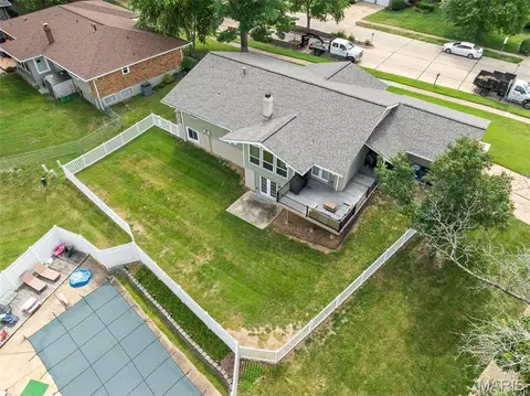 View/Area - 819 Big Bend Woods Dr, Ballwin, MO 63021 photo 4 of 7