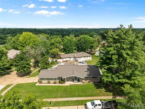 View/Area - 819 Big Bend Woods Dr, Ballwin, MO 63021 photo 7 of 7