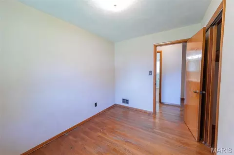 Bedroom - 609 Elm Ave, Bland, MO 65014 photo 2 of 7