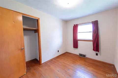 Bedroom - 609 Elm Ave, Bland, MO 65014 photo 1 of 7
